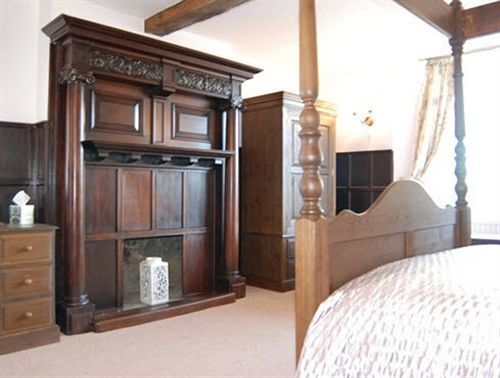Old Riverview Guest House Earith Экстерьер фото